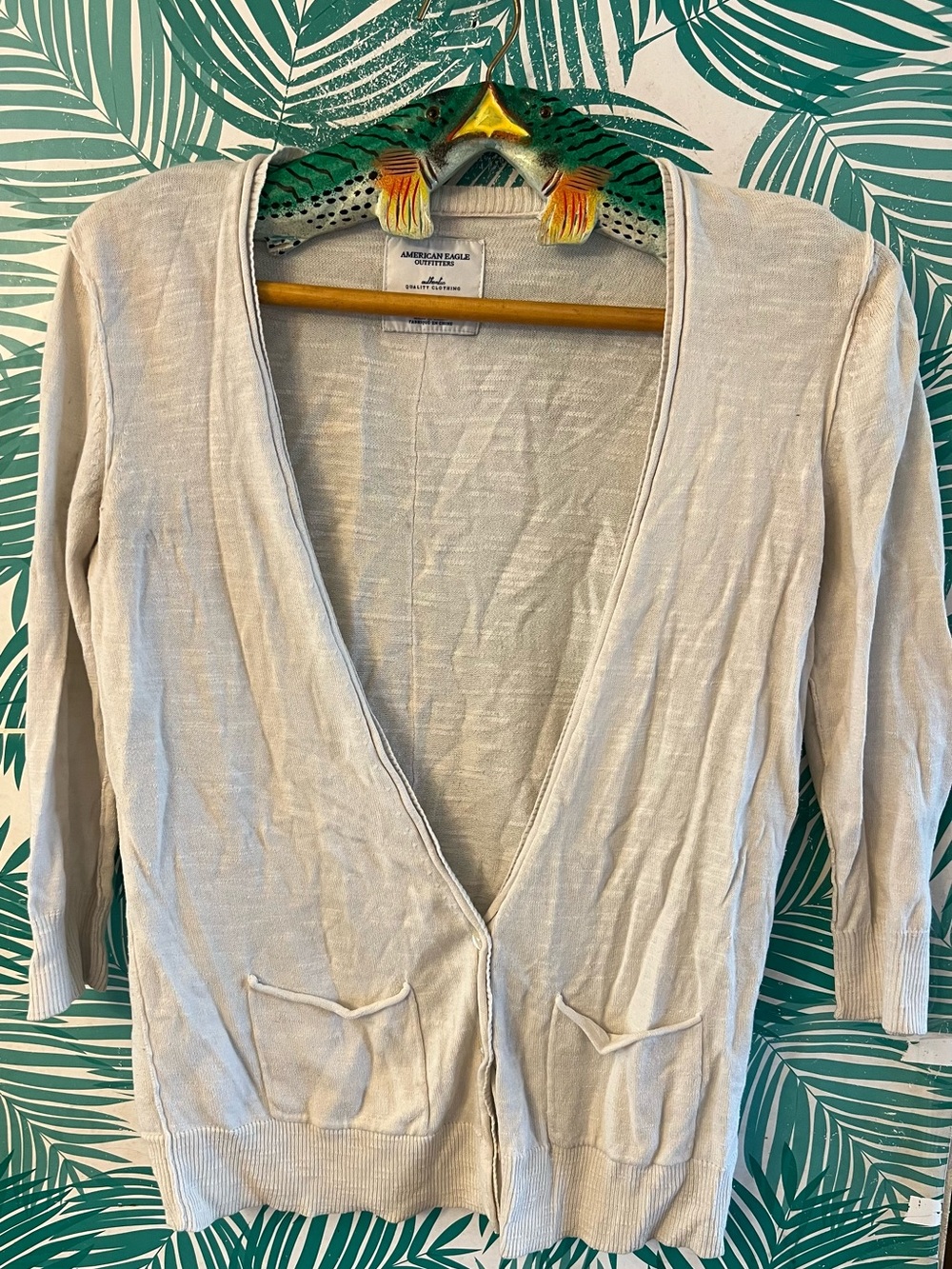 American Eagle Open Front Cream Cardigan light weight sz M small front pockets